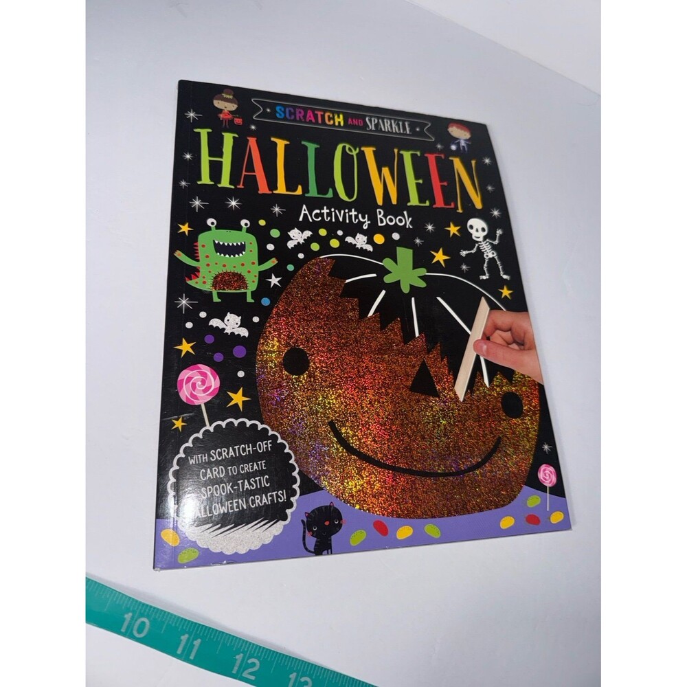 Halloween arts and craft book scratch and sparkle (3 books) B31